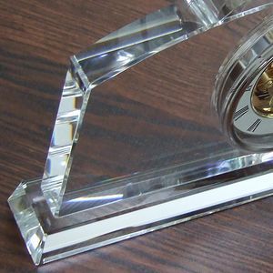 名入れ置き時計|クリスタル記念品:ナルミ モデストスケルトンクロックtop画像④.jpg