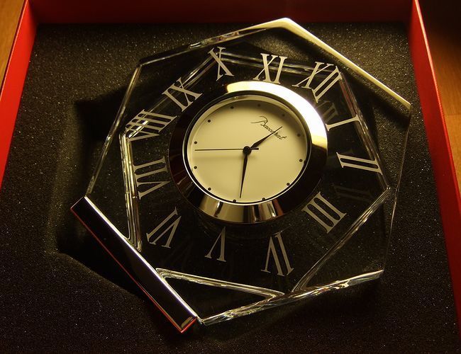 バカラ[Baccarat]の時計へ名入れ｜贈り物や記念品にアビスクロック.jpg