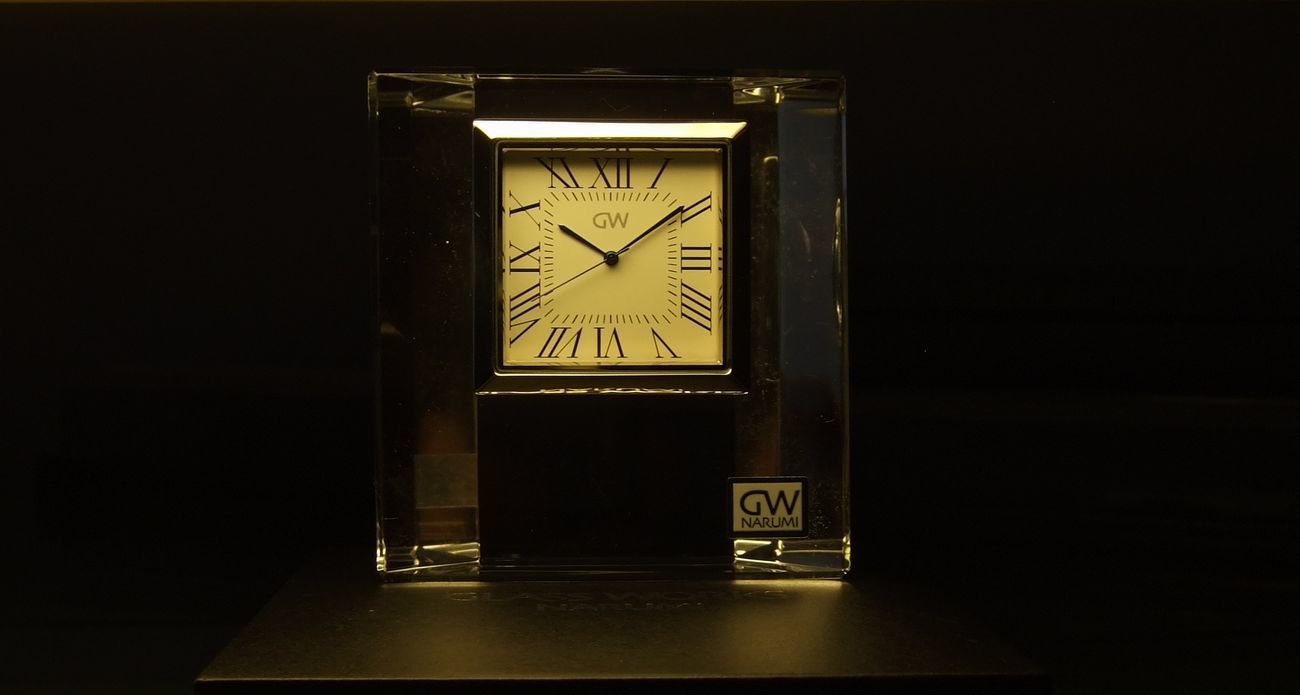 GW ナルミ時計 カーヴ モノリスクロック 名入れ彫刻 p top　世界時計②.jpg