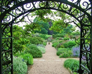 walled garden.bmp