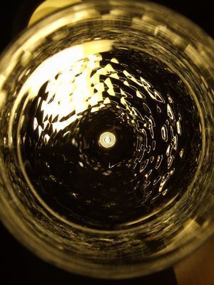 ウエッジウッドのワイングラスへ名入れ【シークイン】商品Ｐトップ画像２.jpg