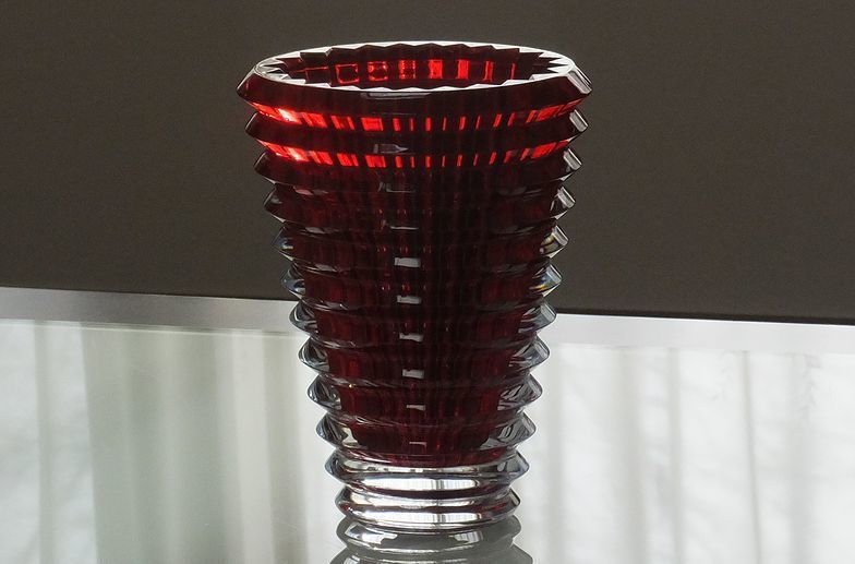 baccarat-eye-vase-naire