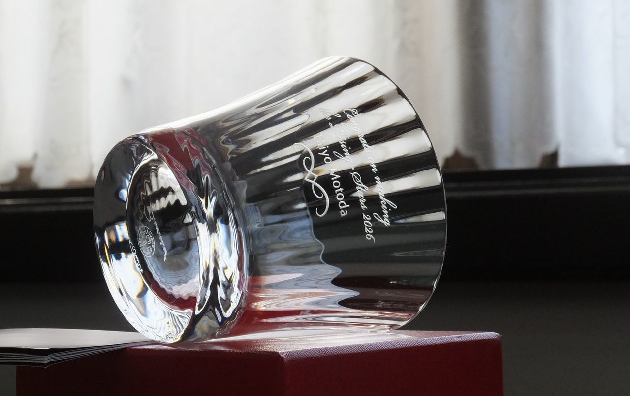 大切な家族と笑顔で過ごした瞬間｜名入れギフトが思い出を永遠にする