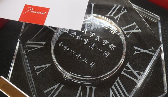 美品　バカラ　アビス　クロック　Ｌ 全国総量無料で 美品 バカラ L クロック アビス インテリア時計