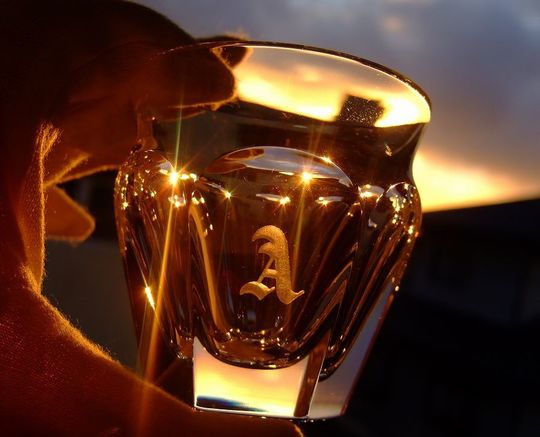バカラ（Baccarat）タリランド by フィリップ・スタルク 2-815-131 キャビアボウル コム・ドゥ・ロー・ノワール | ブランド洋食器専門 店ル・ノーブル 公式オンラインショップ