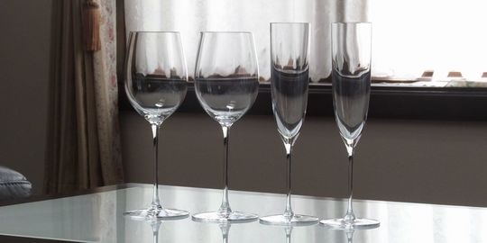 【新品】Tiffany & Co. ギフトボックスデザイン グラス 4個セット 新品】Tiffany & Co. ギフトボックスデザイン グラス 4個セット