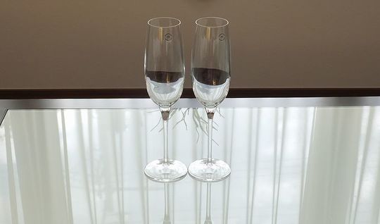 ご結婚祝いはティファニーペアグラス｜名入れシャンパングラスセット