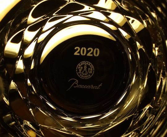 バカラ2020ロックグラスへの名入れ｜ブラーヴァタンブラー2020