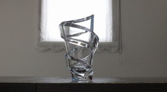 バカラの花瓶へ名入れ刻印【スパイラルベースS】オーダーメイド