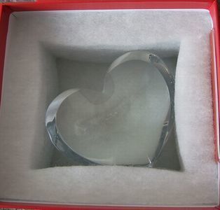 バカラの置物へ名入れ刻印【ザンザンハート】オーダーメイドの高級記念品