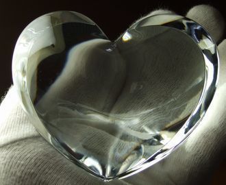 バカラの置物へ名入れ刻印【ザンザンハート】オーダーメイドの