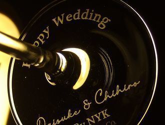 名入れの贈り物｜２つの書体使用したご結婚祝いペアグラス.jpg