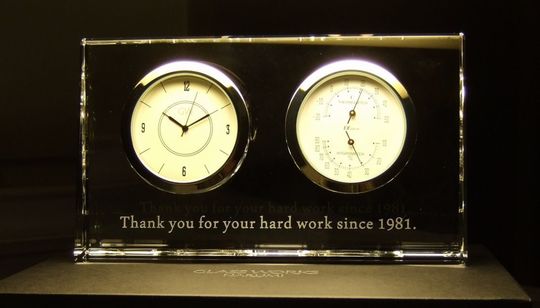 名入れ置き時計【クリスタル記念品】ナルミ｜温湿度計｜ブリーズサーモ